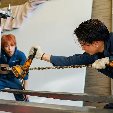 作業中の2人